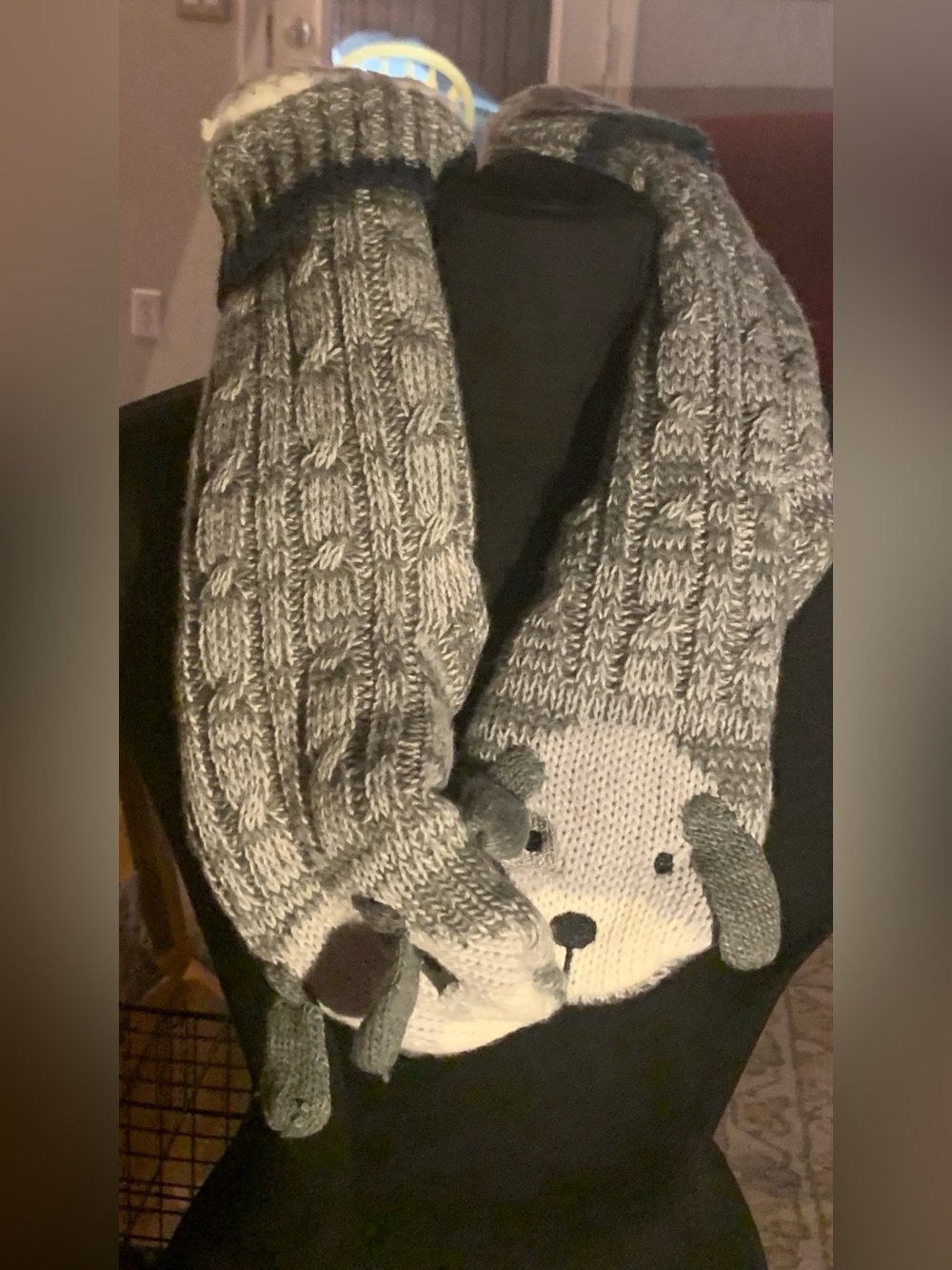 Jane and Bleecker Gray Cable Knit Puppy Slipper Socks
